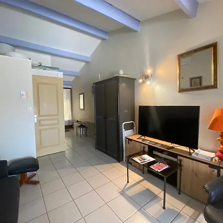 T2 Avec Terrasse, Clim, Parking Et Wifi - Fr-1-503-155 Apartment